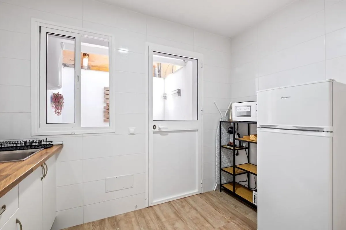Apartamento En La Playa Con Patio Málaga 0*,
